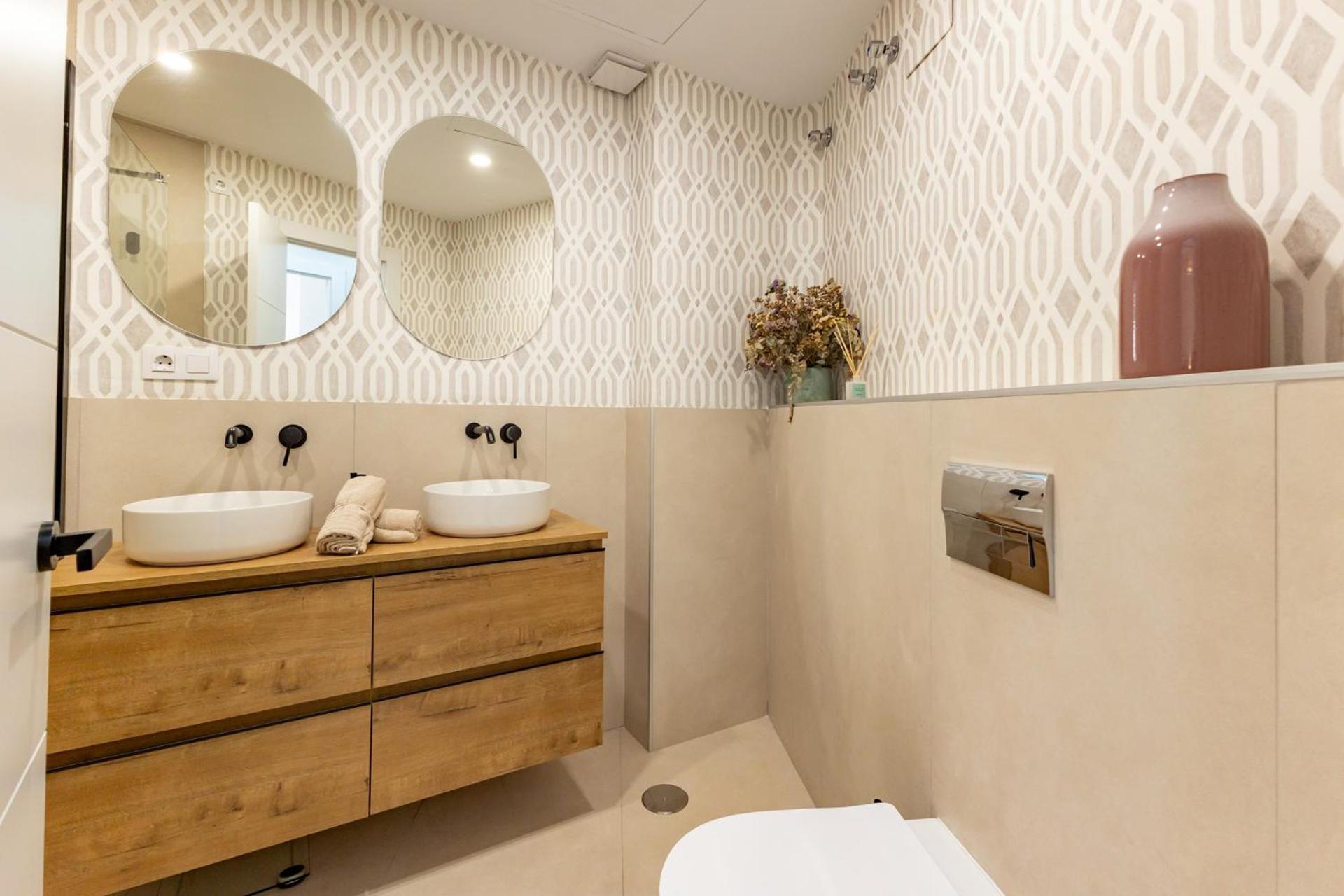 Charming 2 Bedrooms Apartment With Free Parking At Plaza Alameda By Ocityzen Siviglia Esterno foto