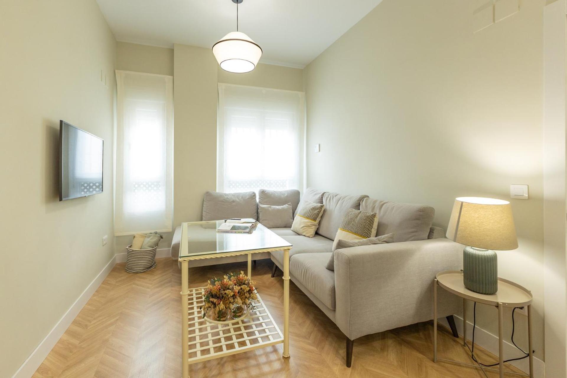 Charming 2 Bedrooms Apartment With Free Parking At Plaza Alameda By Ocityzen Siviglia Esterno foto
