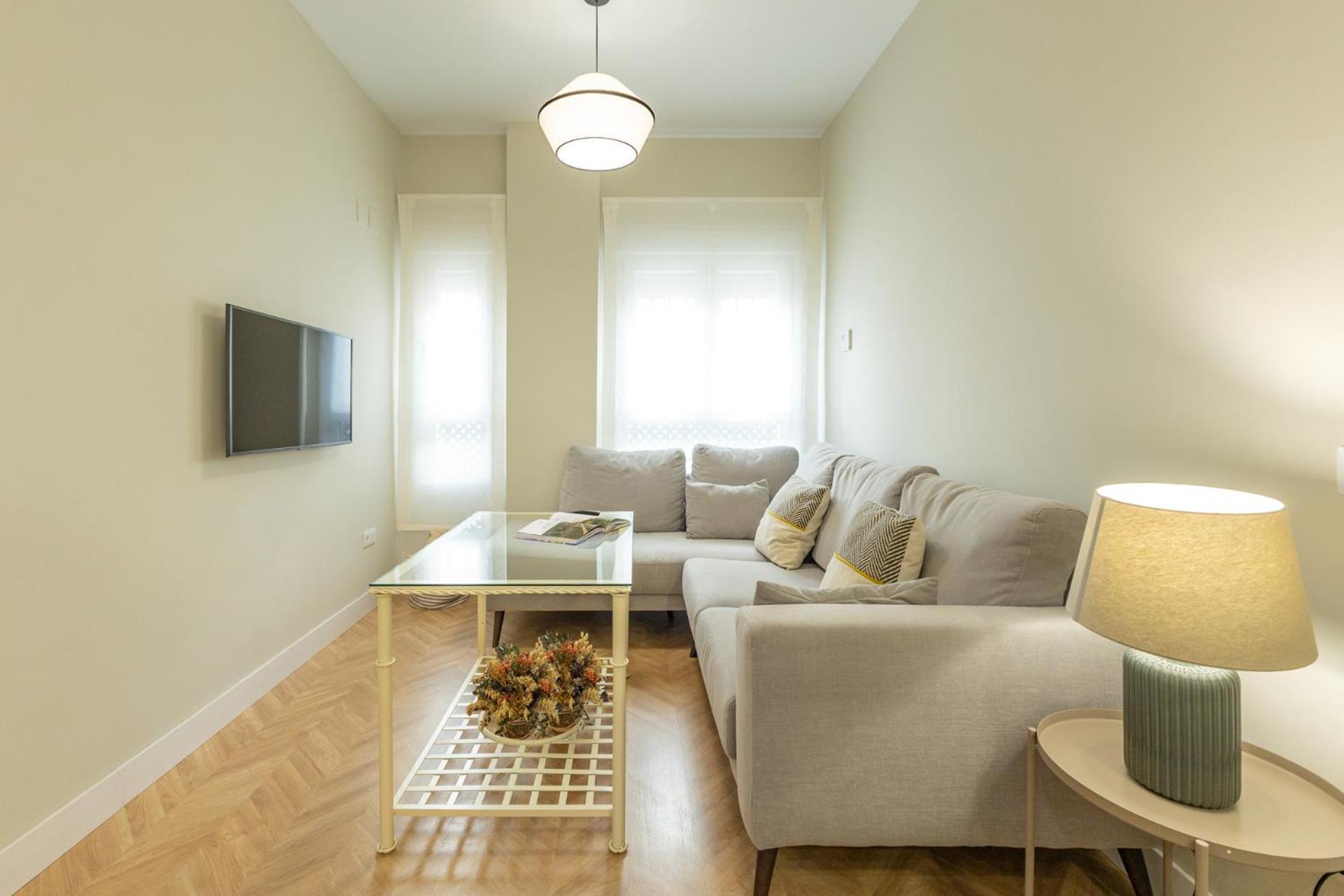 Charming 2 Bedrooms Apartment With Free Parking At Plaza Alameda By Ocityzen Siviglia Esterno foto